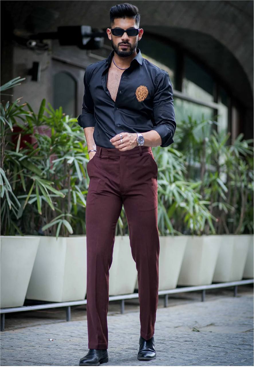 Men’s Black Slim Fit Lion Embroidery Shirt