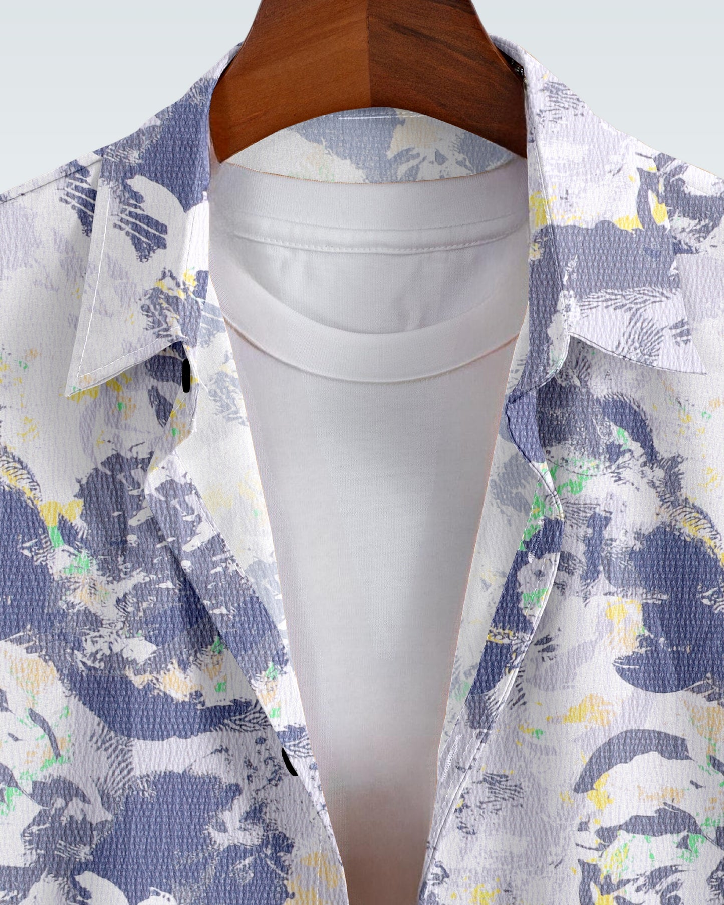 MAN'S SHORT SLEEVE FANCY PRINTED SHIRT