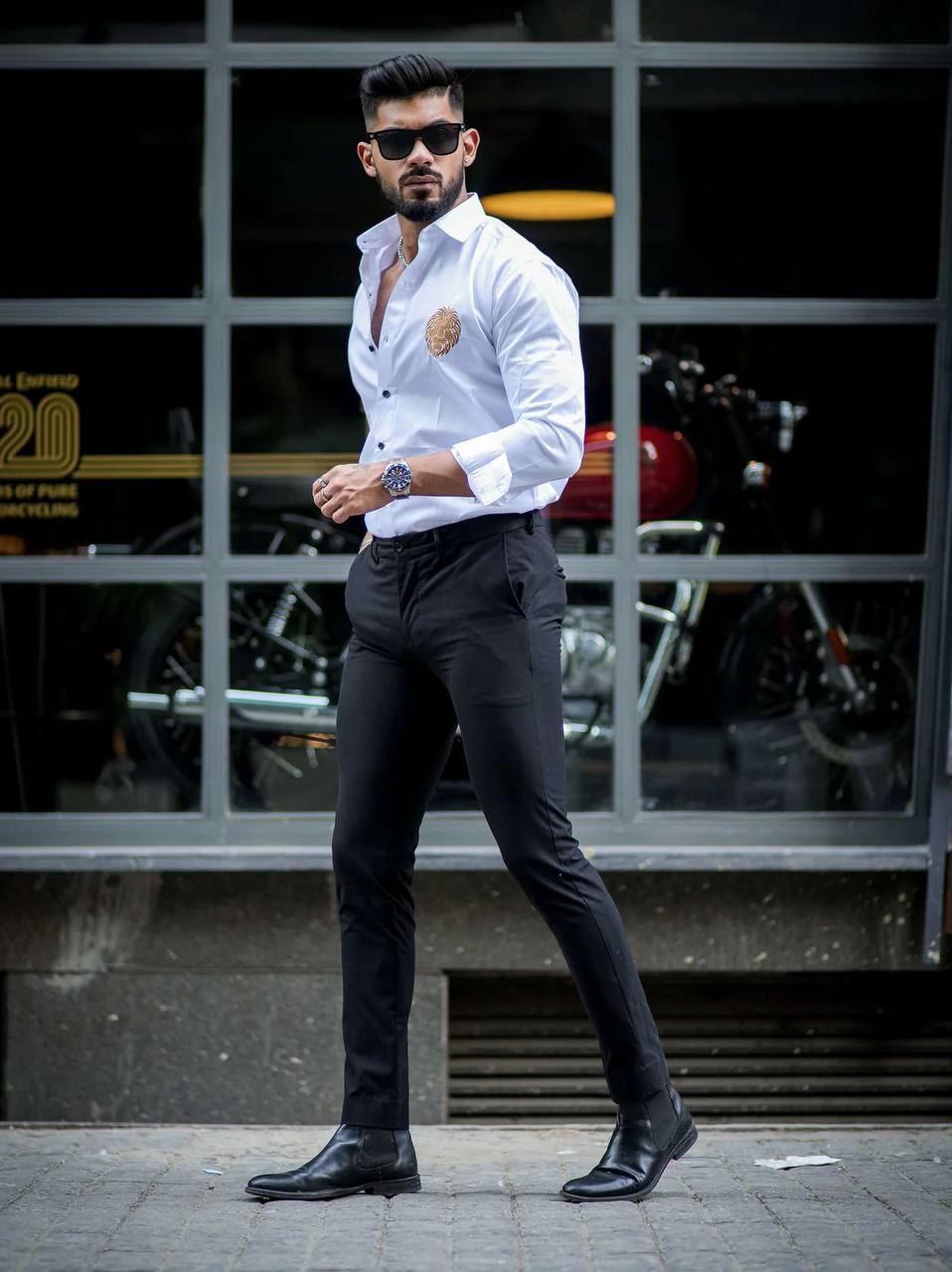 Men’s White Slim Fit Lion Embroidery Shirt
