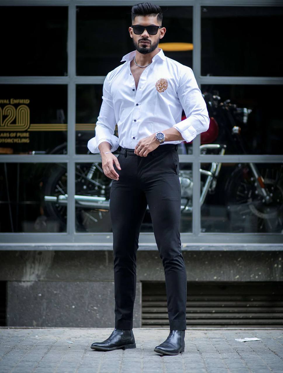Men’s White Slim Fit Lion Embroidery Shirt
