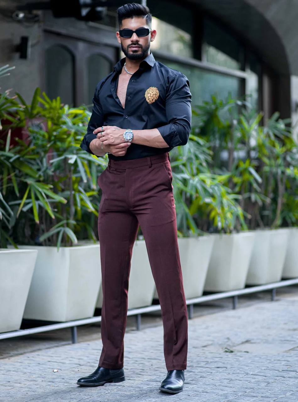 Men’s Black Slim Fit Lion Embroidery Shirt