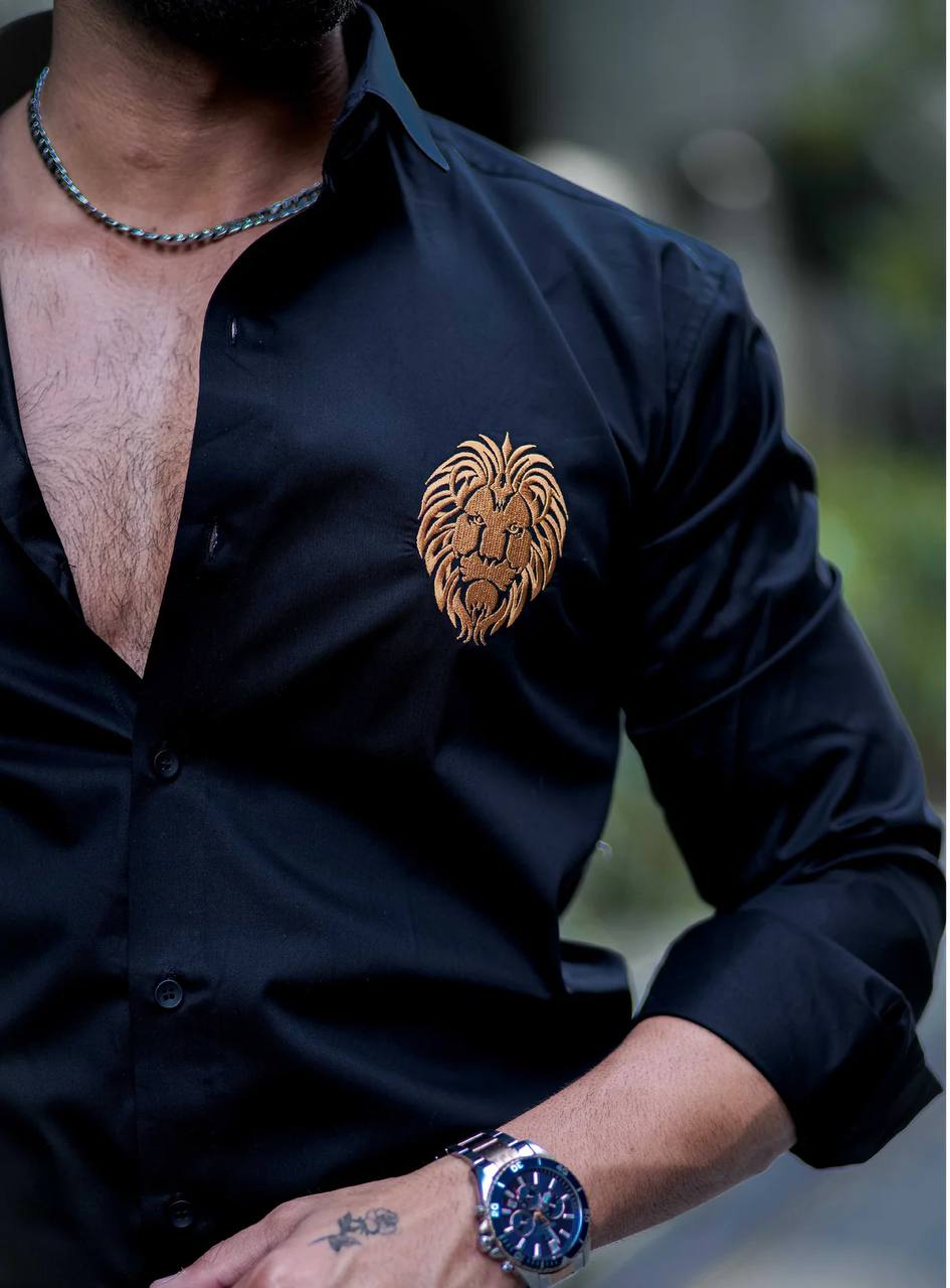 Men’s Black Slim Fit Lion Embroidery Shirt
